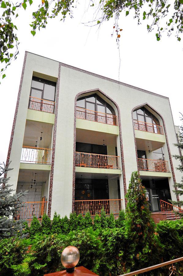Мини-Отель "Навруз" Harkiv Exterior foto